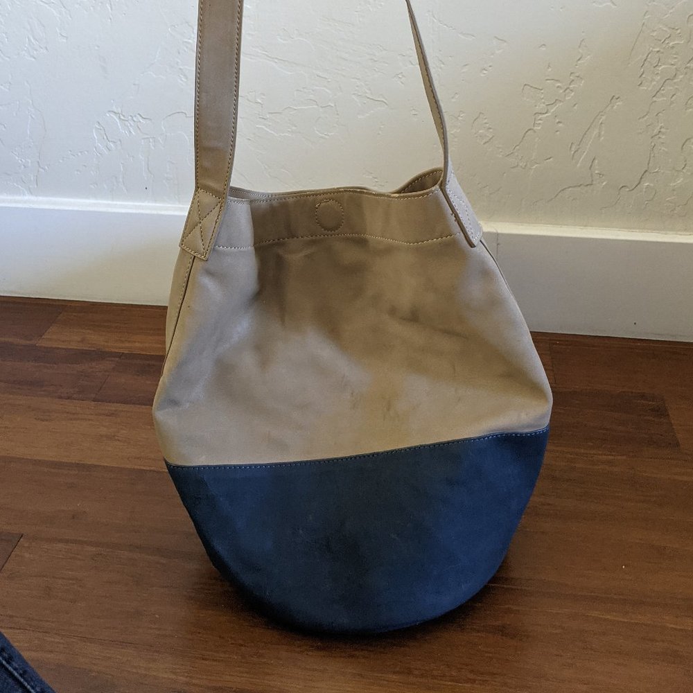 Free People Vegan Hobo Bucket Bag Tan & Blue - Picture 7 of 9